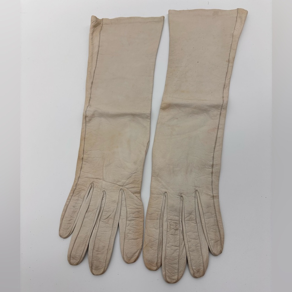 Vintage CHRISTIAN DIOR Long Gloves – Size 6½ – Beige Leather – 13.5” Length - Picture 2 of 6